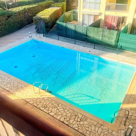 Apartmán Avec Piscine, Centre A Pieds