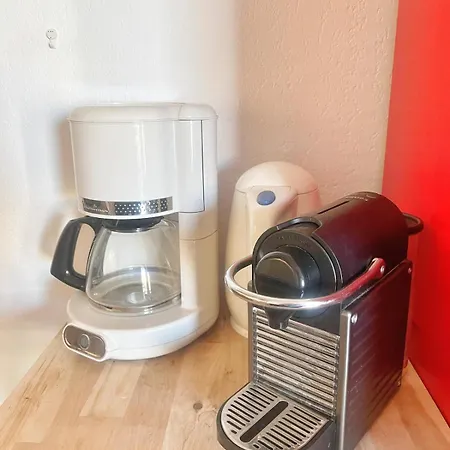 Apartmán Avec Piscine, Centre A Pieds *